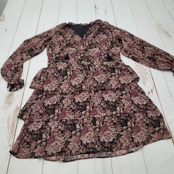 Black Tape ruffle sheer sleeve tiered keyhole tassel boho dress - Picture 1 of 5